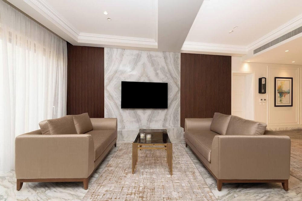Mirage Residence 2Bedroom's at Golf View