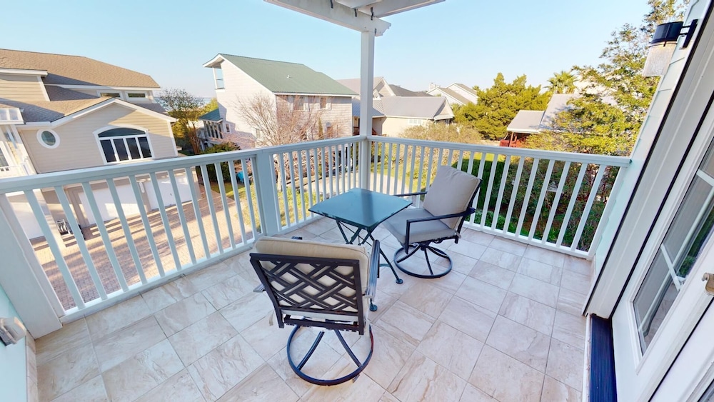 Mimi's Mermaid's & Memories by Tybee Vacation Rentals