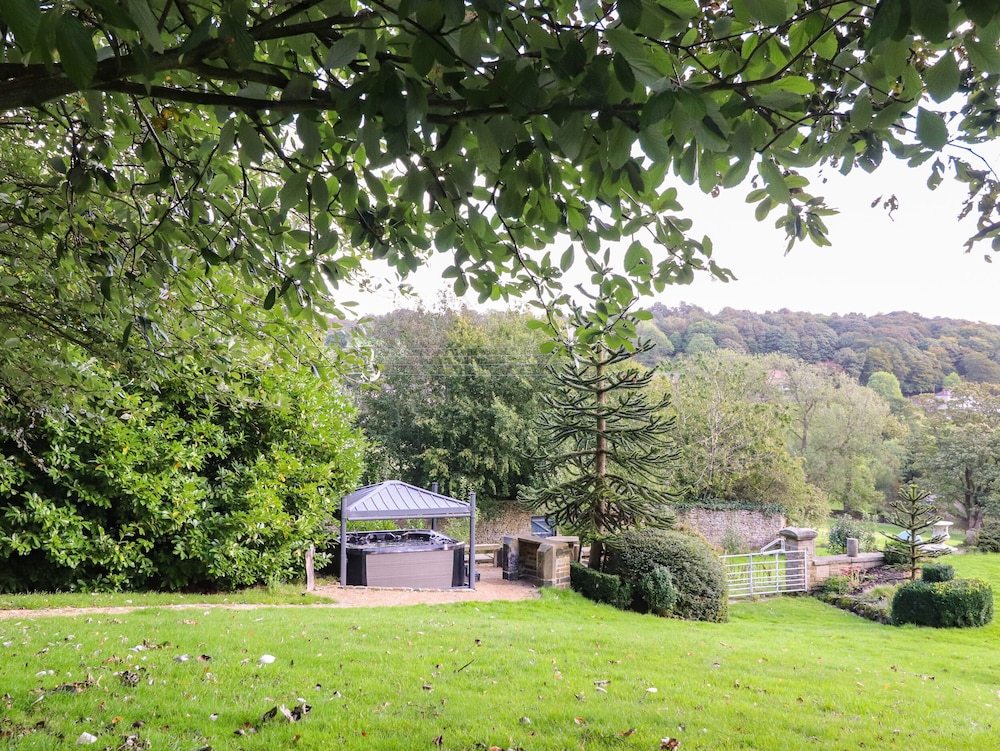 Fernhill Castle