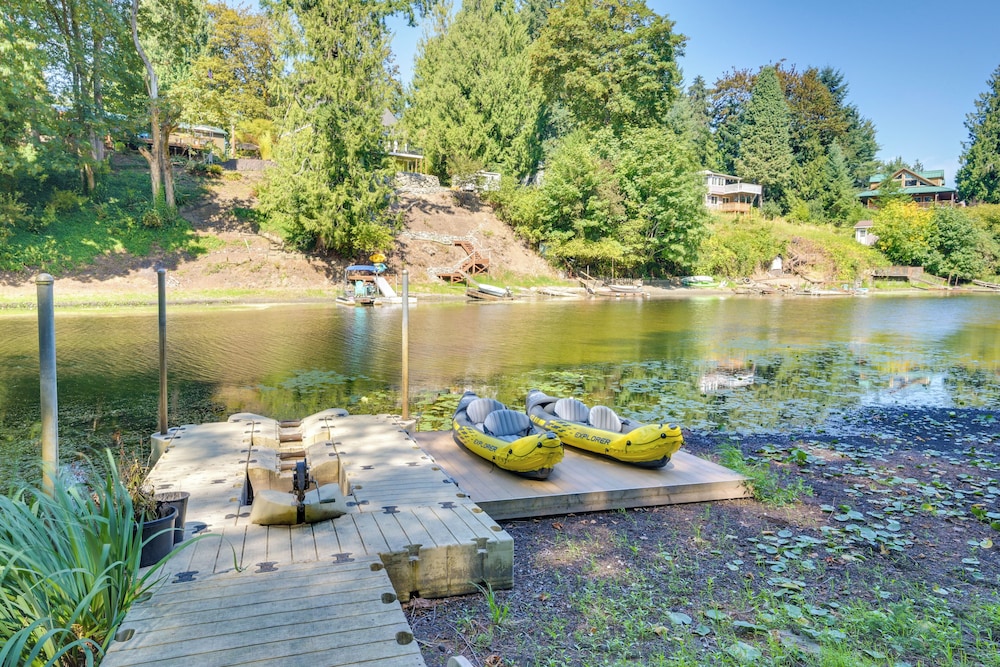 Waterfront Gem on Lake Saint Clair w/ Private Deck