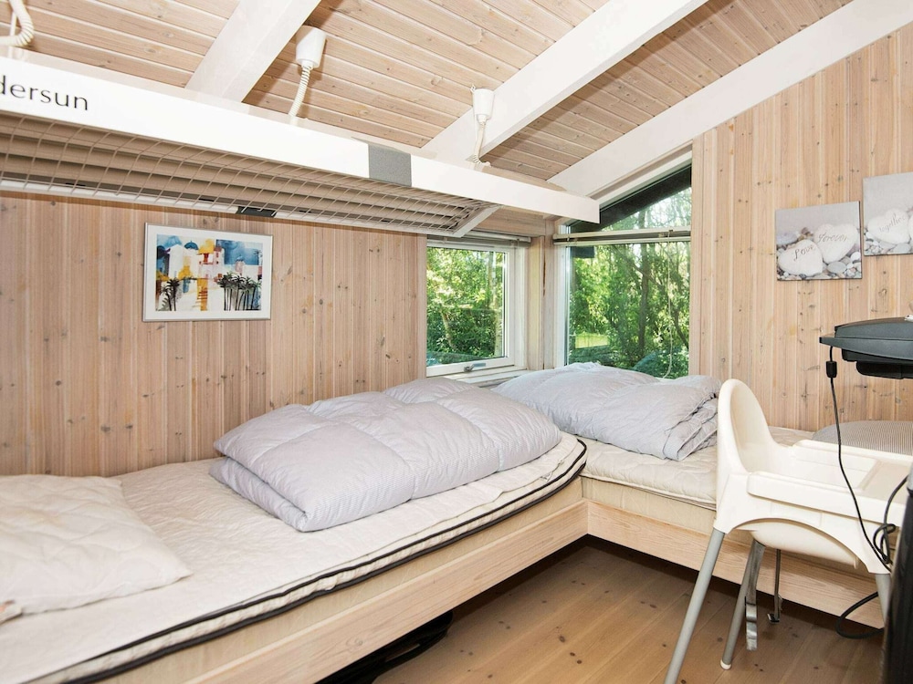 8 Person Holiday Home in Ebeltoft-by Traum view 2