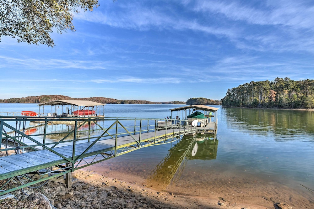 Anderson Vacations - Lake Hartwell Home w/ Private Dock  Hot Tub! - Property Image 5