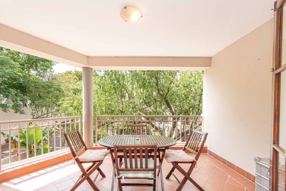 Peaceful Sandton Townhouse in Gated Community