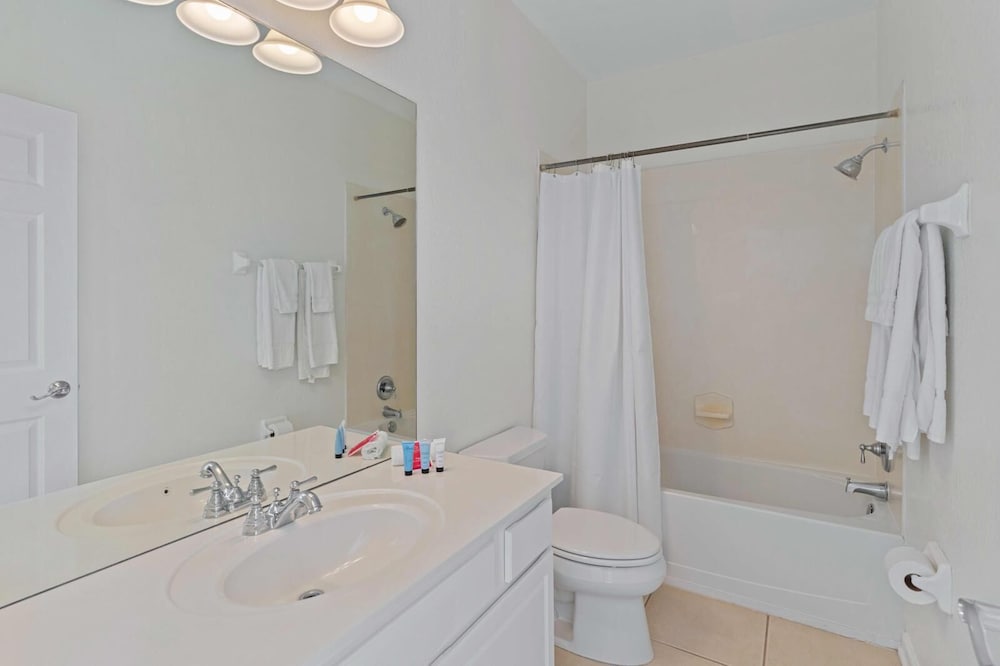 Vista Cay Swanky