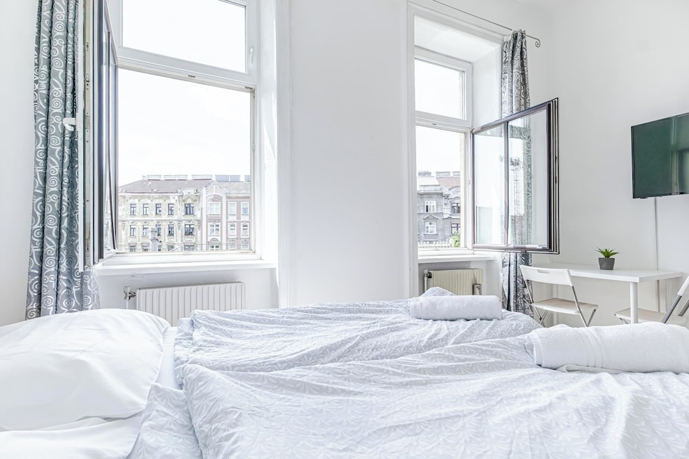 Charming 3BR Urban Retreat Vienna