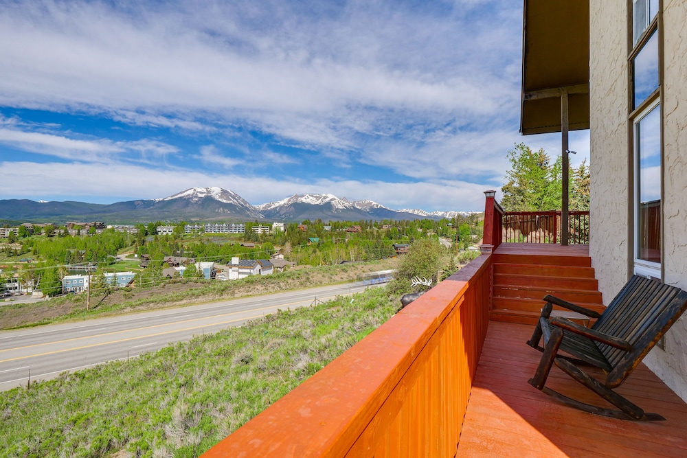 Hot Tub & Views: Summit County Ski Getaway! view 5