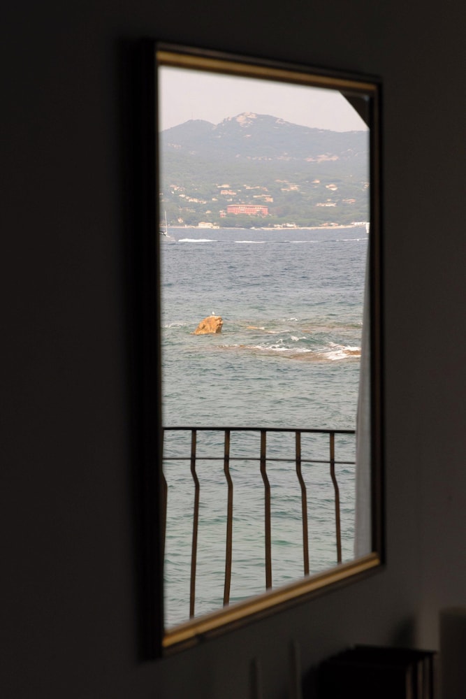 A/C Apt 2br/4p-2min to Plage de la Glaye/st-tropez