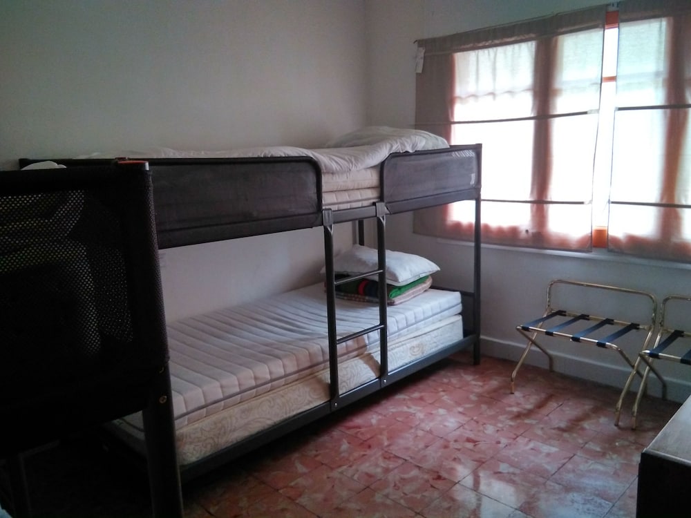 Albergue Pension Rossell