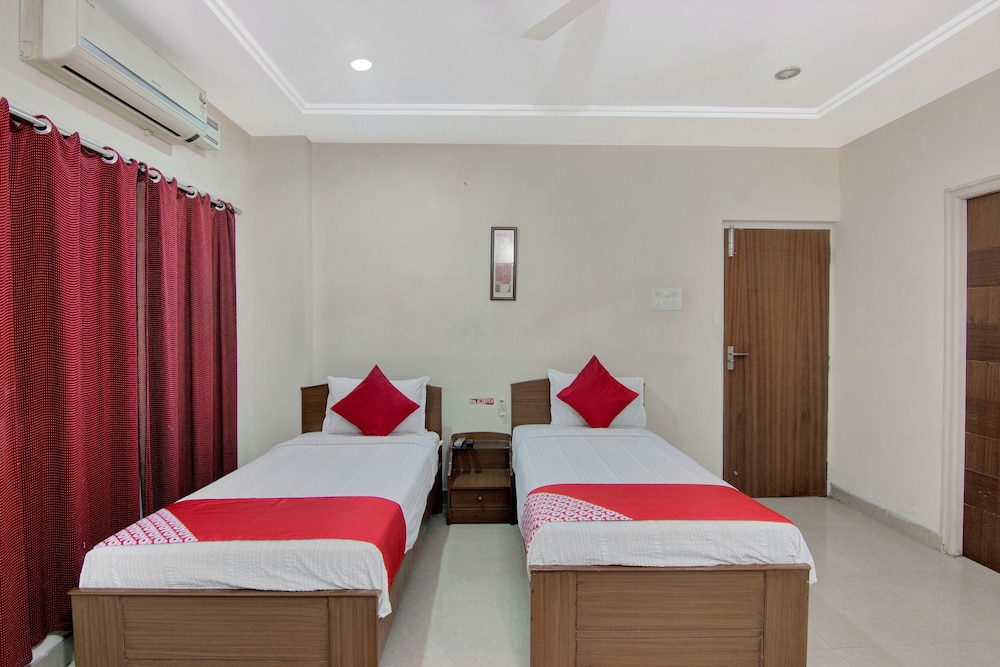 Hyderabad Vacations - OYO 20009 SilverKey Gachibowli - Property Image 3