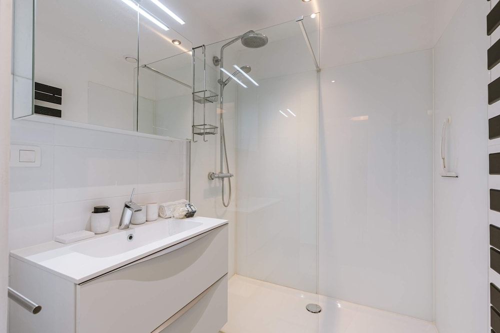Huswell - Seafront Appartment With Stunning Views