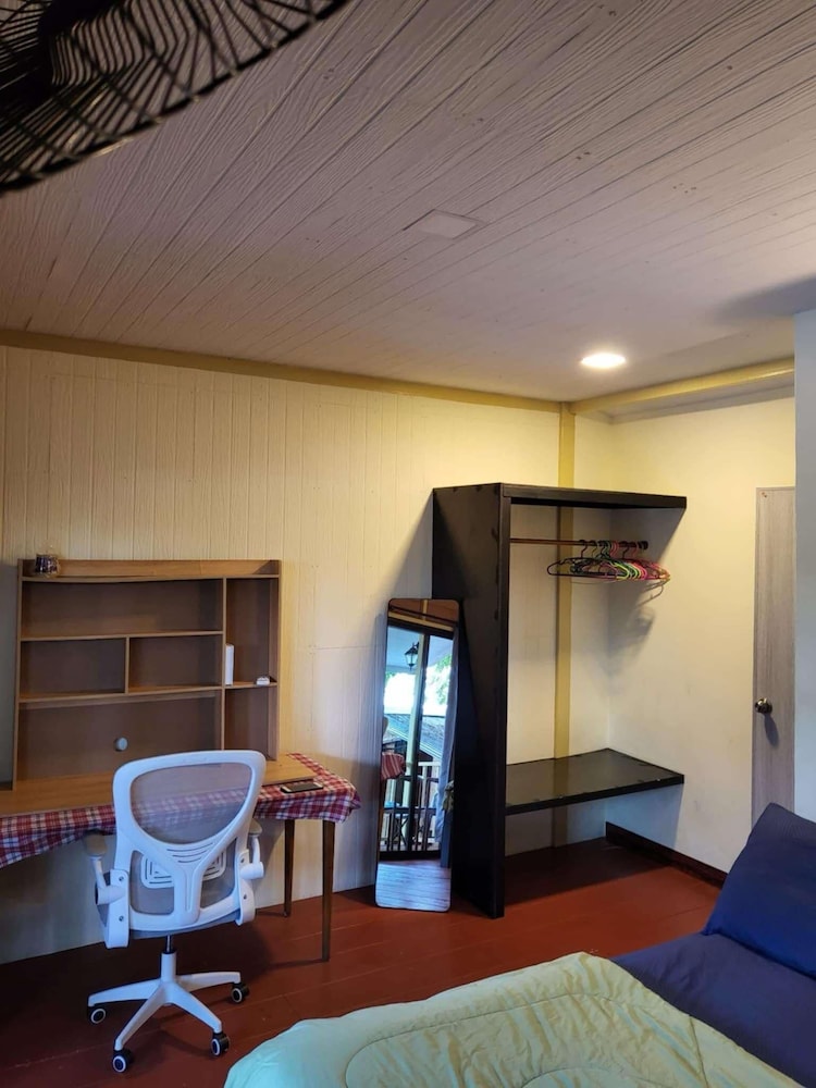 Smiley Bungalows Guesthouse