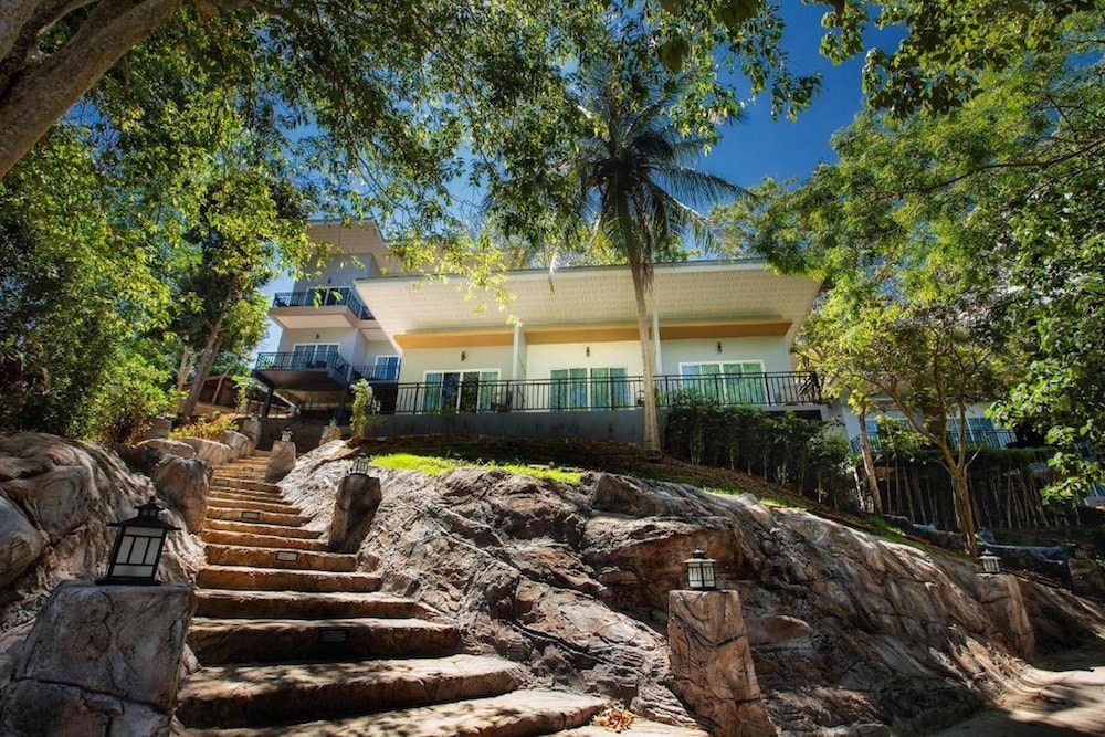 Hotel U Rip Resort - Image 1