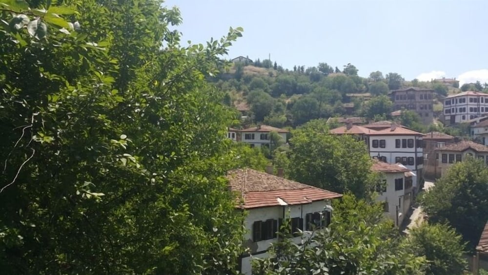 Akcasu Konuk Evi