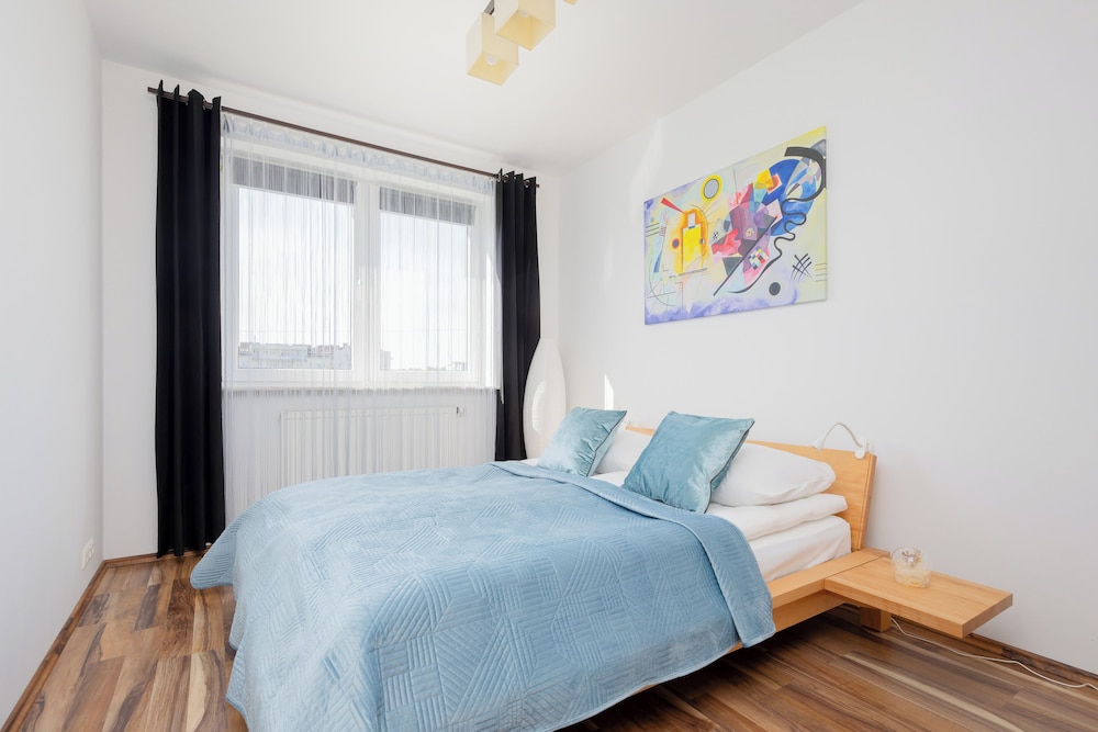 Stylowy Apartament Parking by Renters view 4