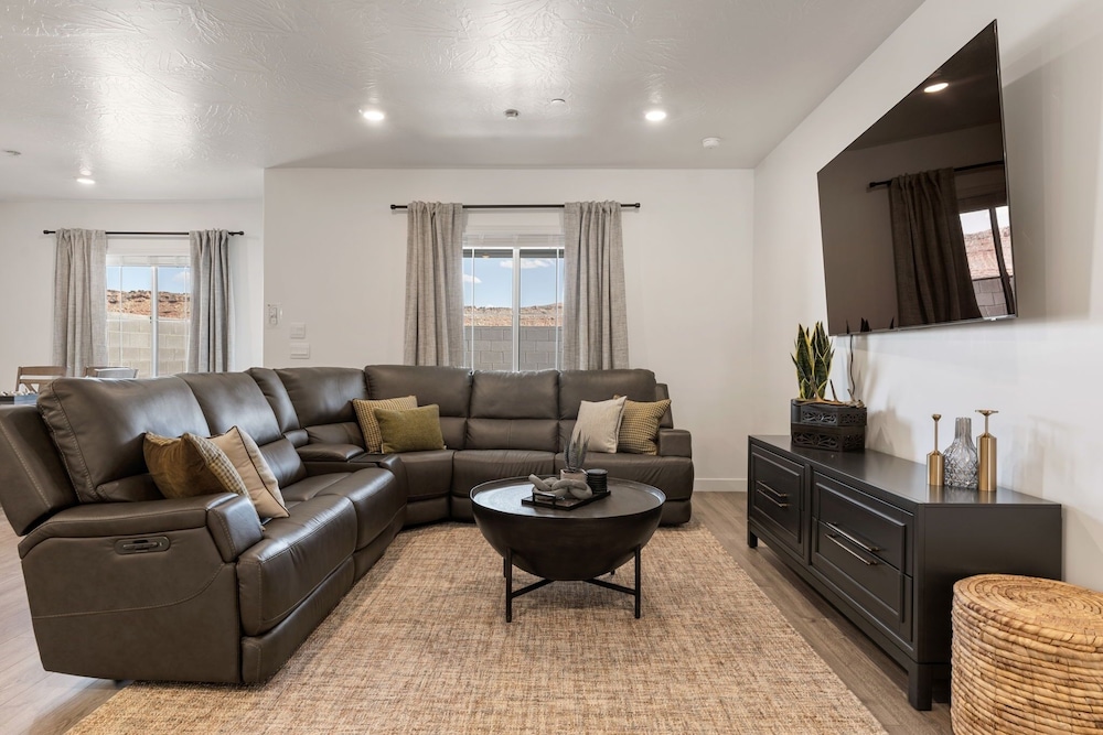Ripple Retreat 4 Bedroom Townhouse