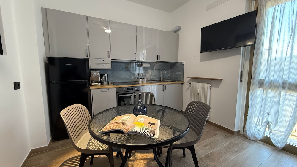 M P Beach House in Diano Marina