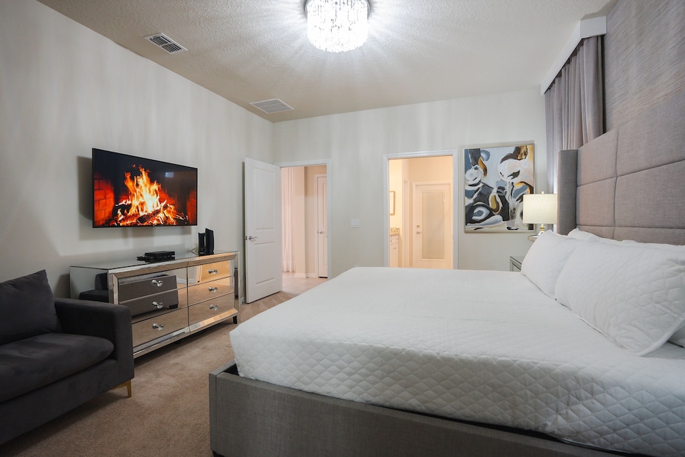 New Home Luxury 8 Bedrooms At Windsor Island