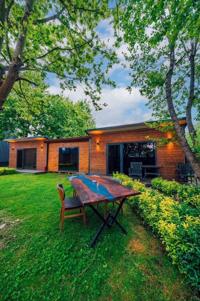 Kurtköy Park Bungalov