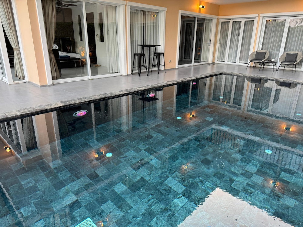 Luxury with Ocean Views&Private Rooftop