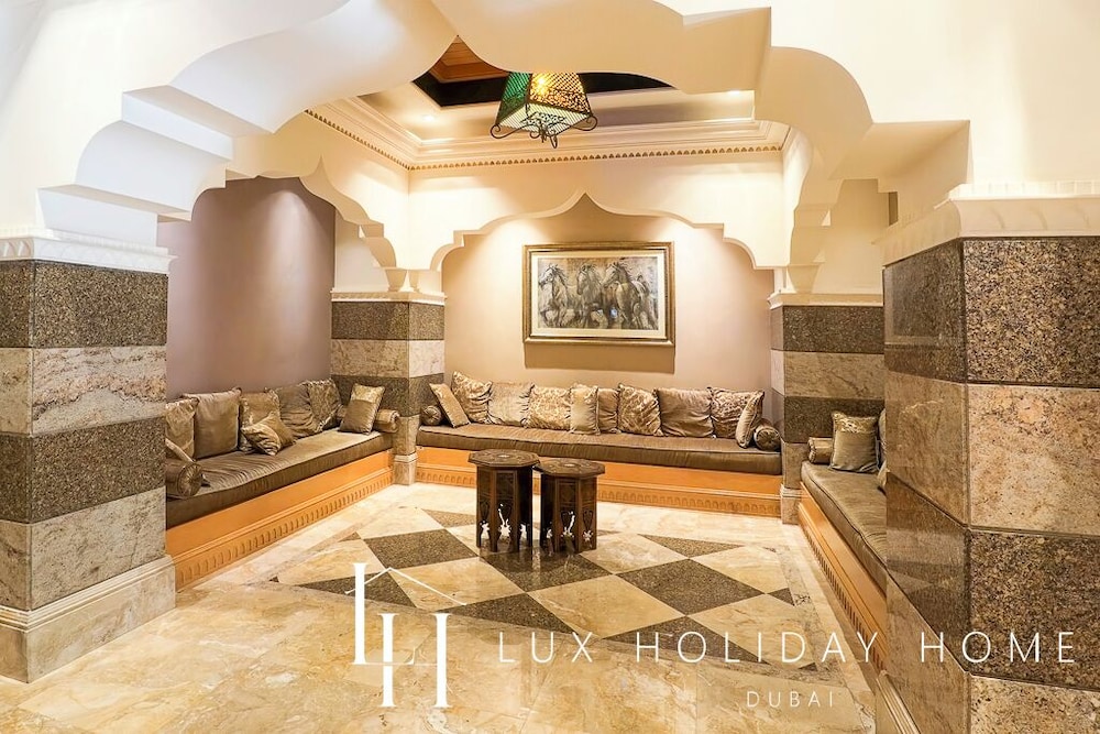 LUX Burj View Suite across Dubai Mall