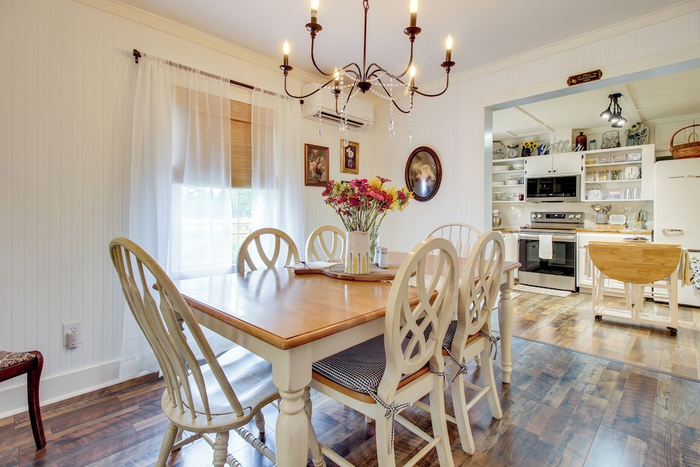 Shepard Cottage Near Wilmington & Wedding Venue