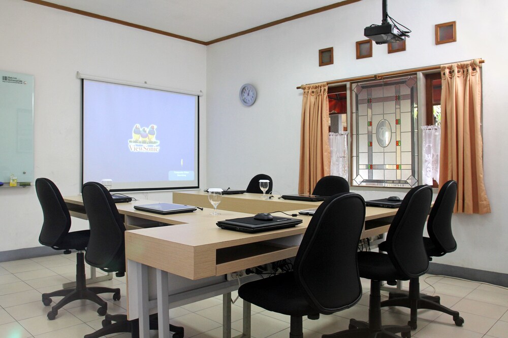 meeting & event spaces