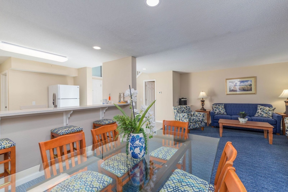 Coral Reef Resort