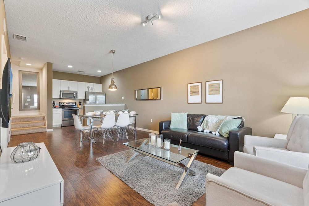 Cozy 3bdr House Near Disney
