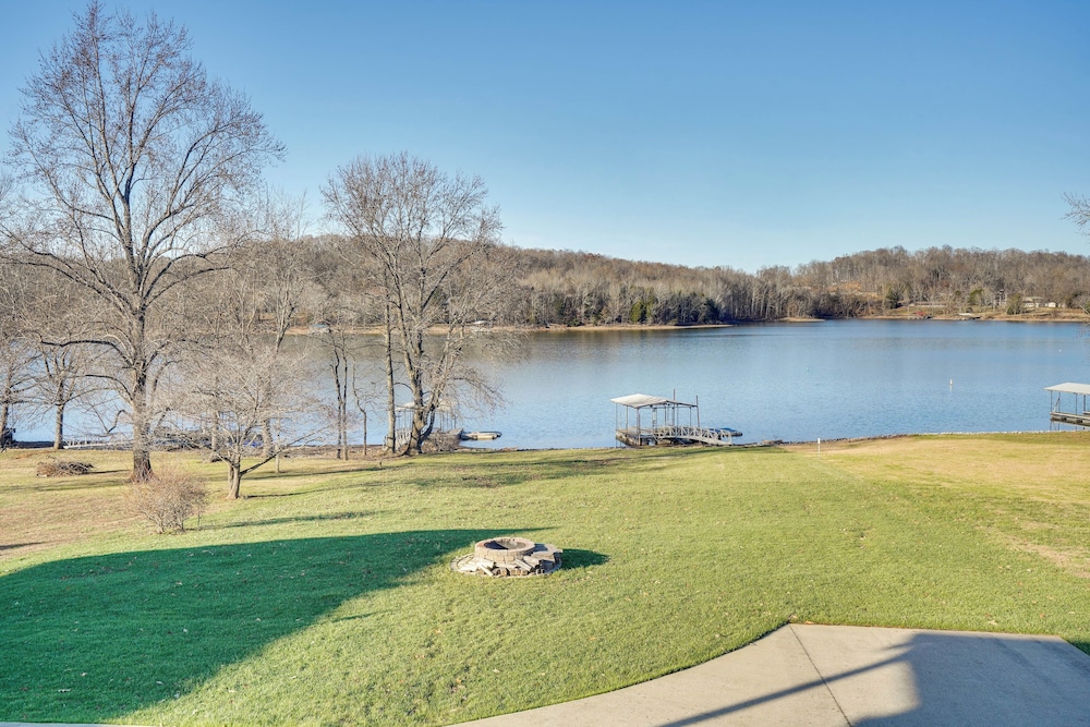 Hot Tub, Dock & Views: Waterfront Home in Cadiz!
