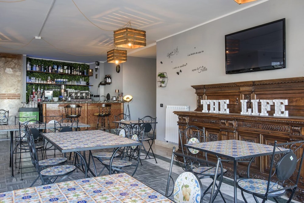 The Life Hotel