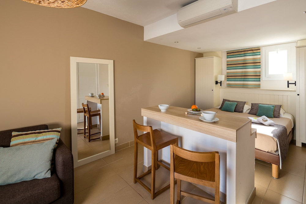 Six-Fours-les-Plages Vacations - Appartements de l'Helios - Iles des Embiez - Property Image 25