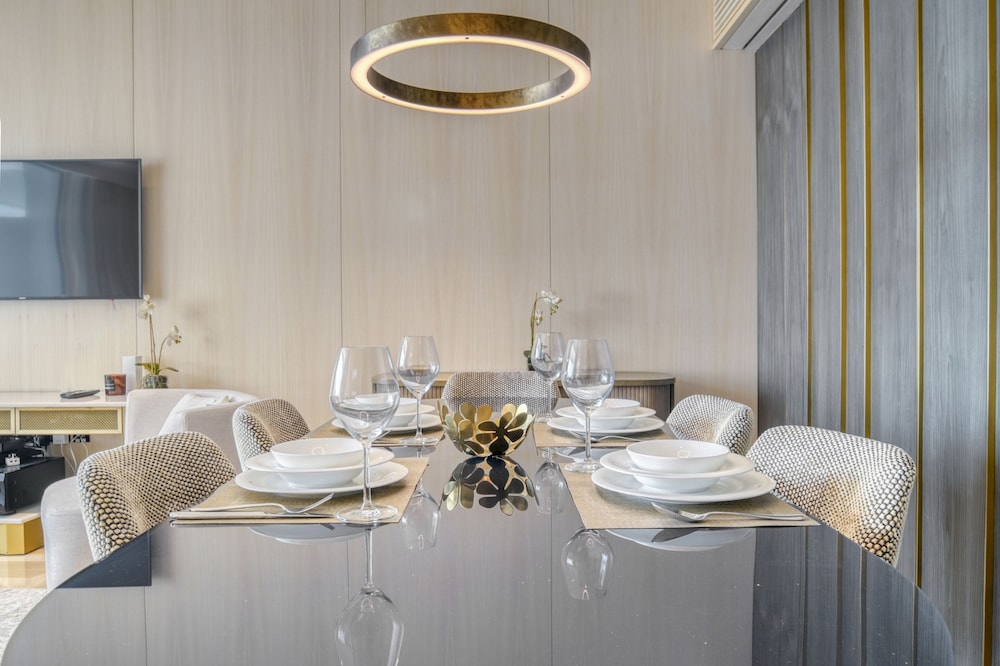 Five Palm Jumeirah Residences -Mint Stay