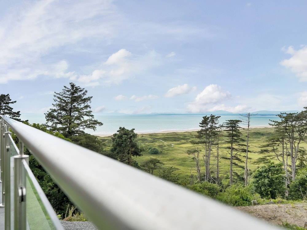 Valerian Lodge