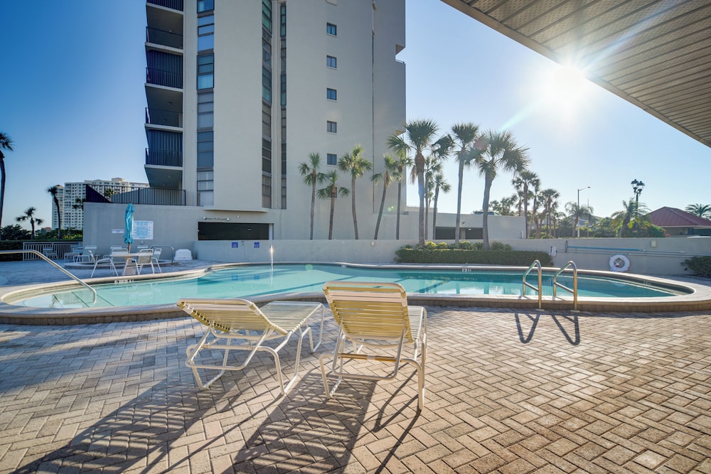 Walk to Beach & Eats: Condo w/ Pool in Clearwater!