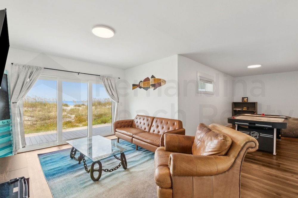 1088 S. Fletcher Ave 5 Bedroom Home
