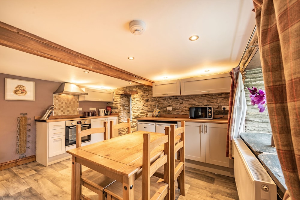 Pendre Cottage
