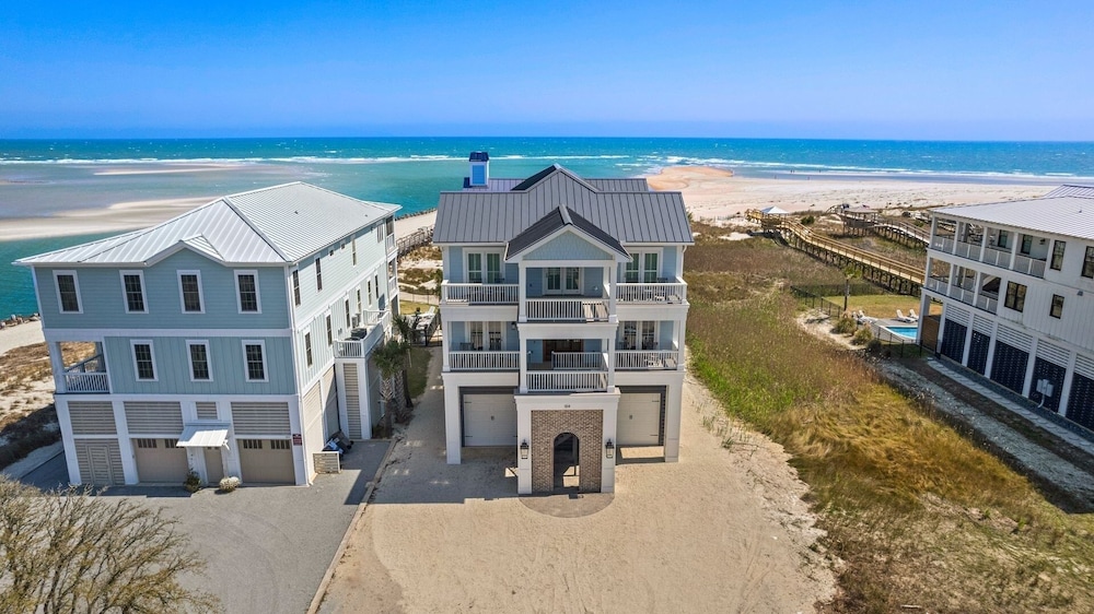 Seaside Serenity Oceanfront Luxury With Pool 6 Bedroom Home by Peace Vacations view 5