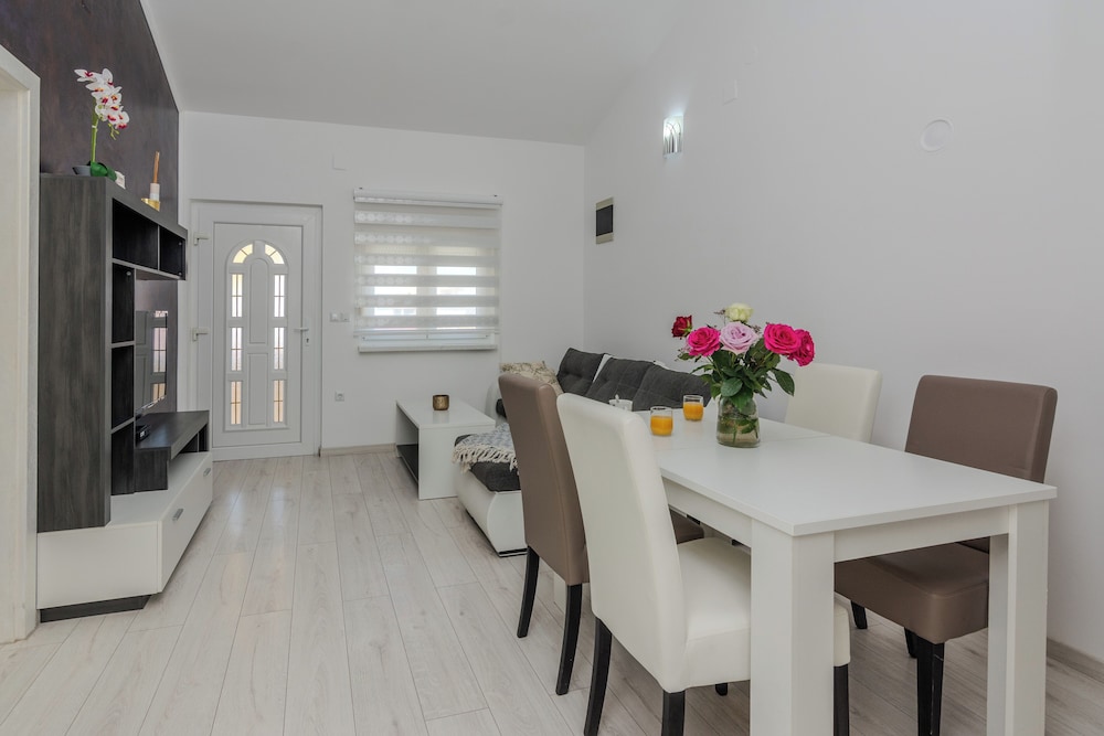 Apartments Mavracic