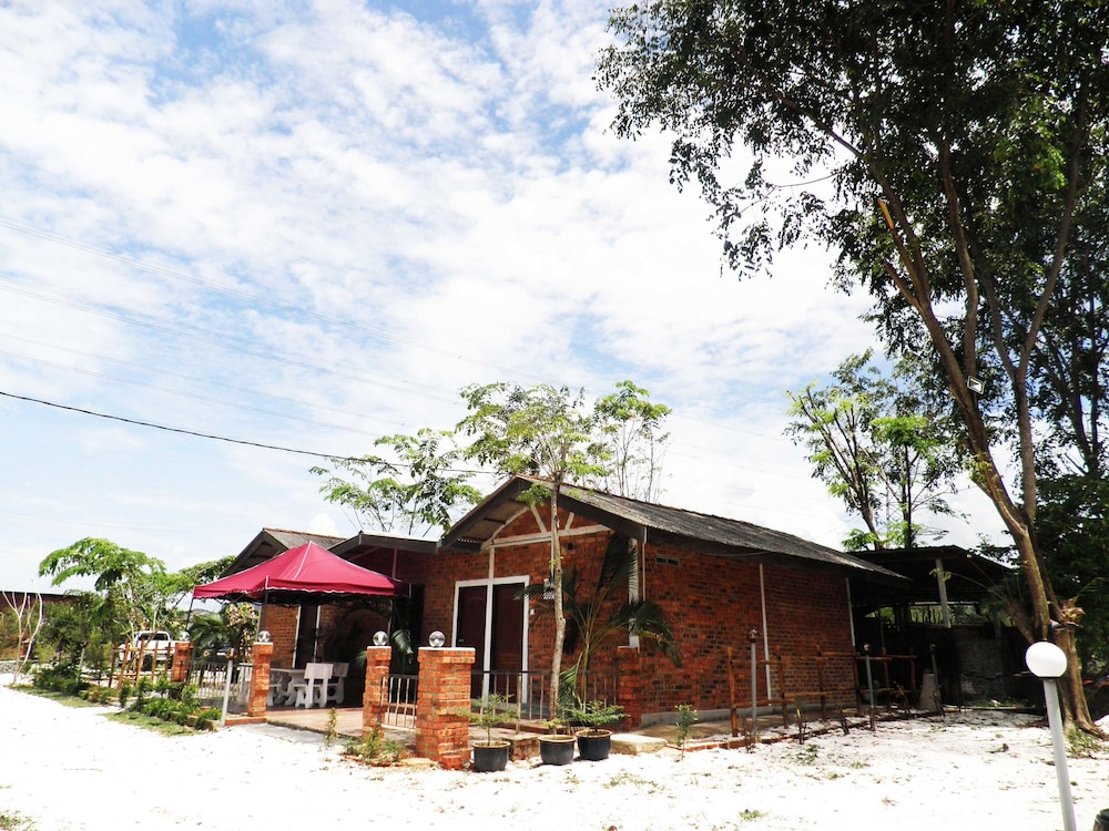 EFM Guest House