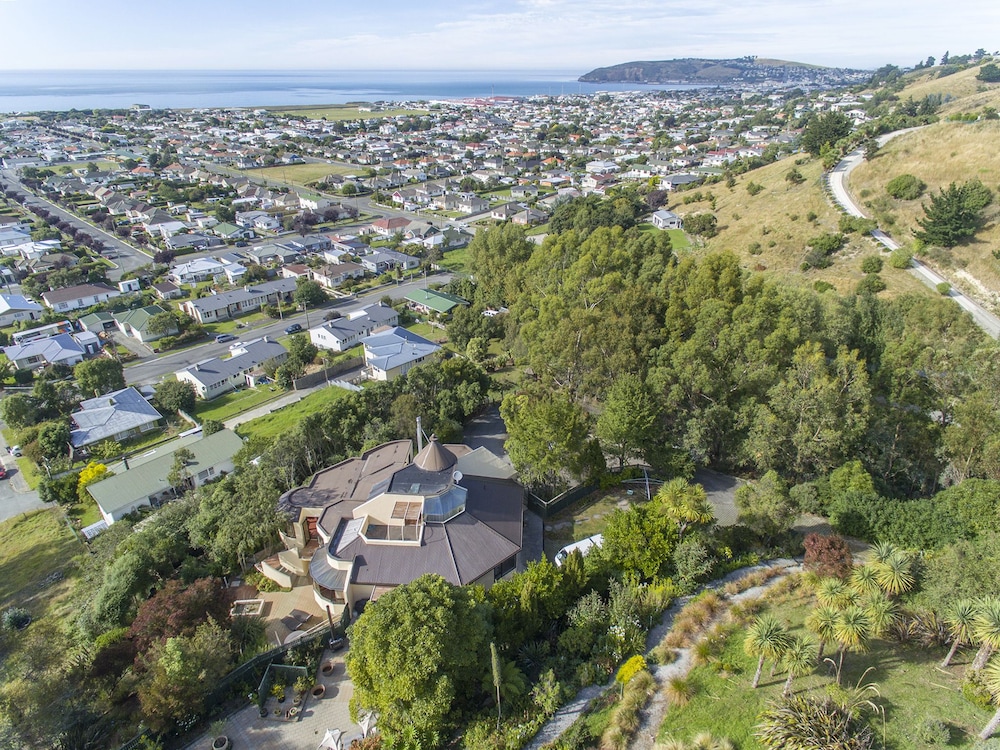 Oamaru House Bed and Breakfast