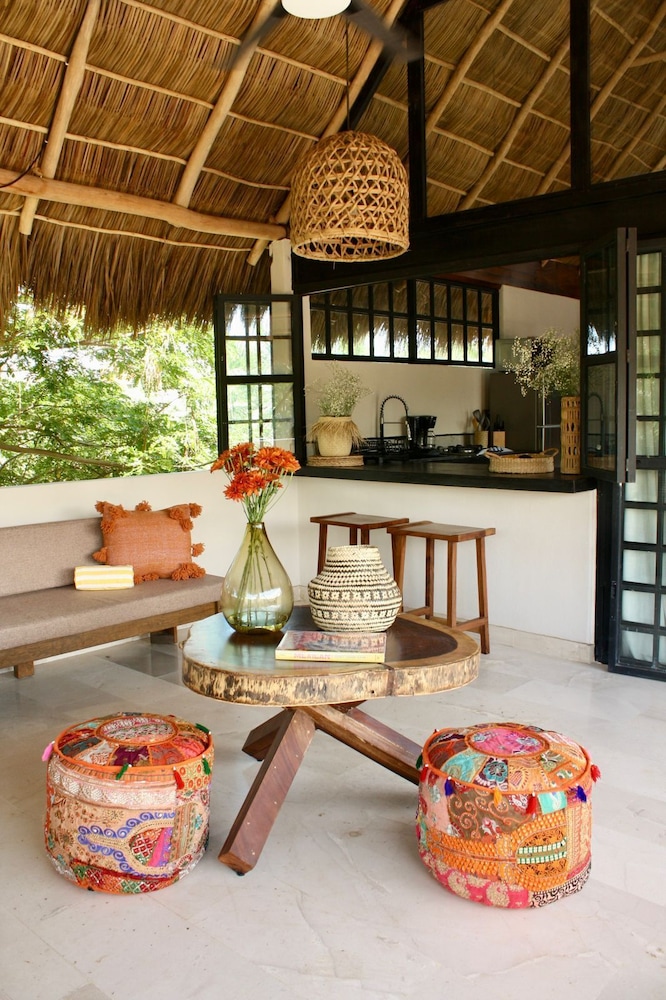 Casa Latino