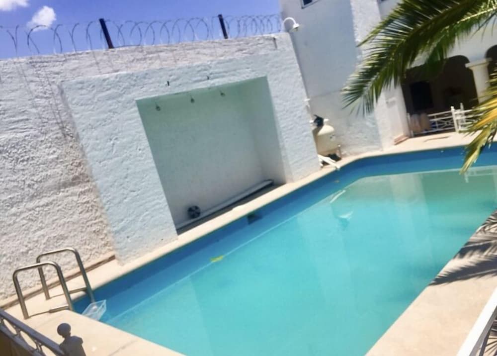 Residencia Esmeralda view 4