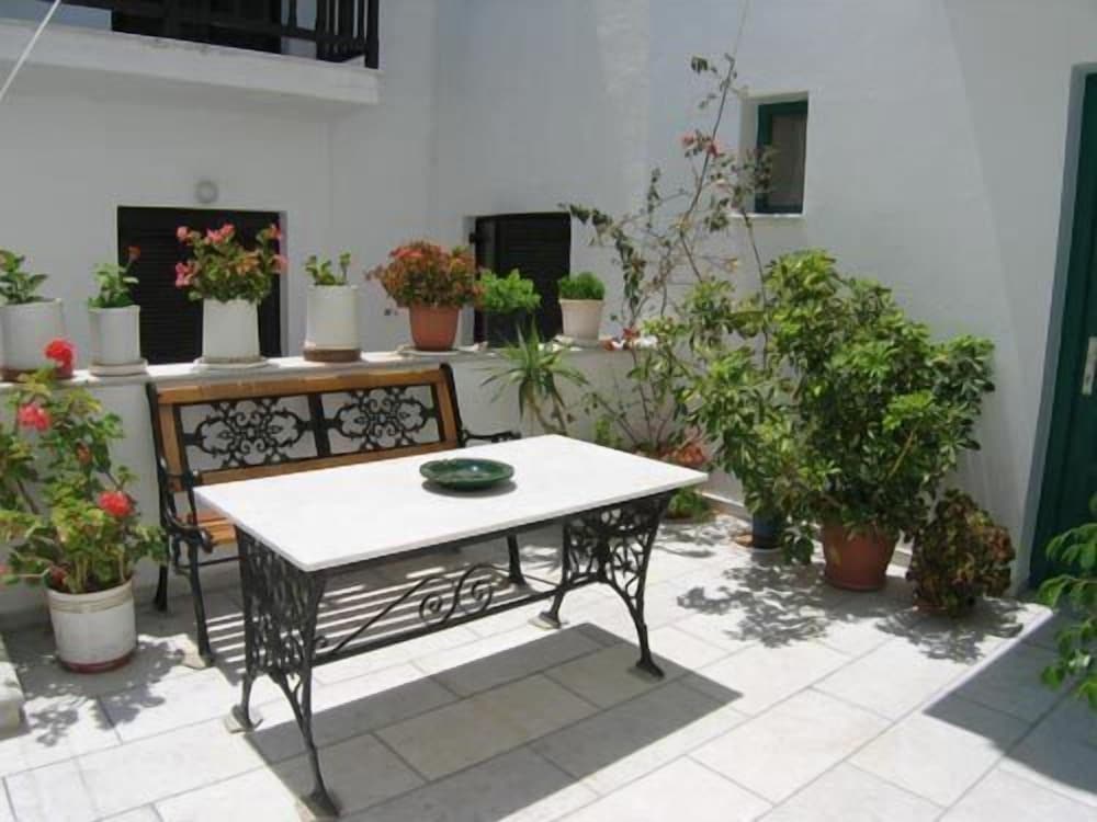 Studios Simos