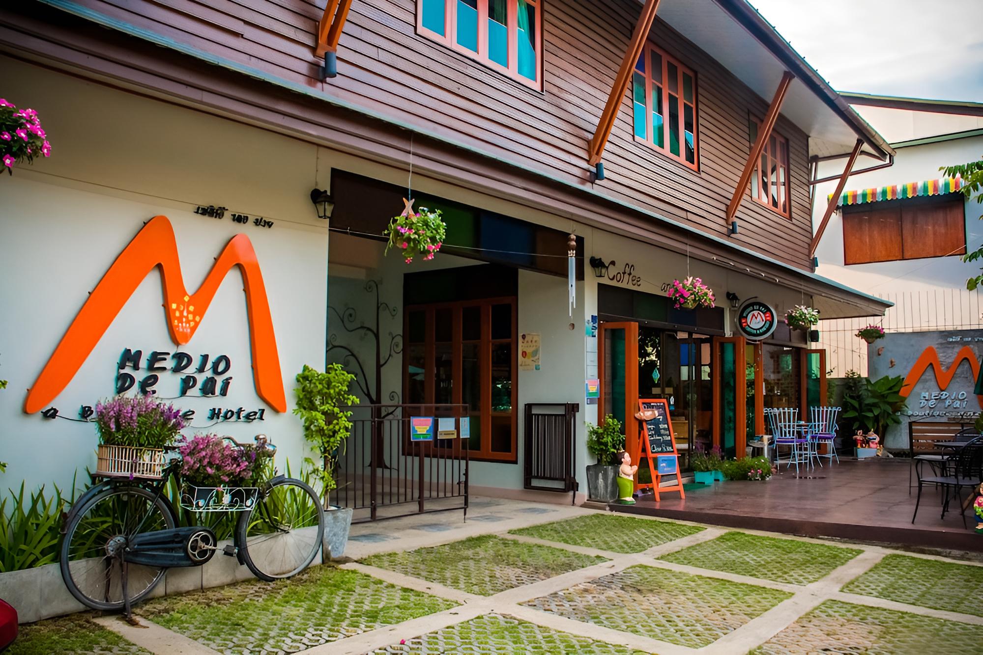 Medio De Pai Hotel