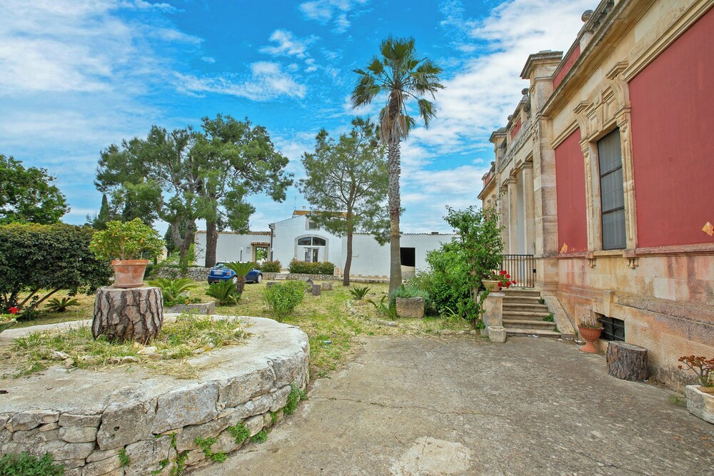 Annunziatella Apulian Farm Experience