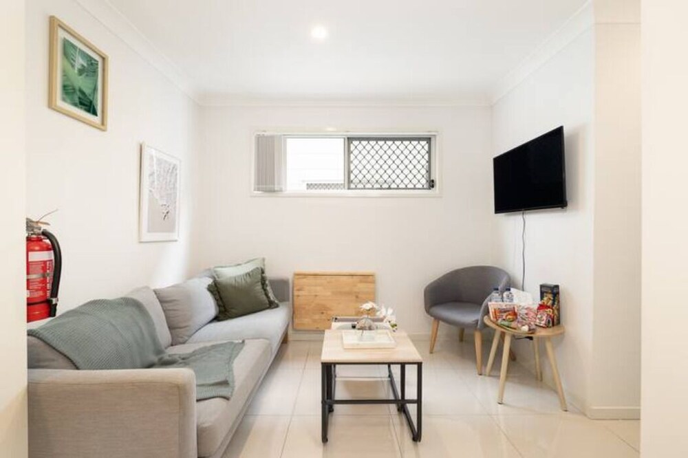 Smart Suites Self Check-in Apartments - 35 Freney