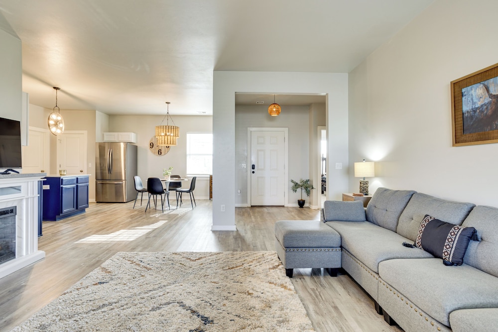 Golf, Swim, Relax: Oklahoma Ranchland Retreat