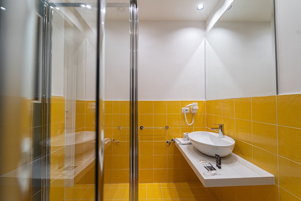 H. G. Boutique Toledo Napoli Centro by ClaPa Group Dislocated Hospitality