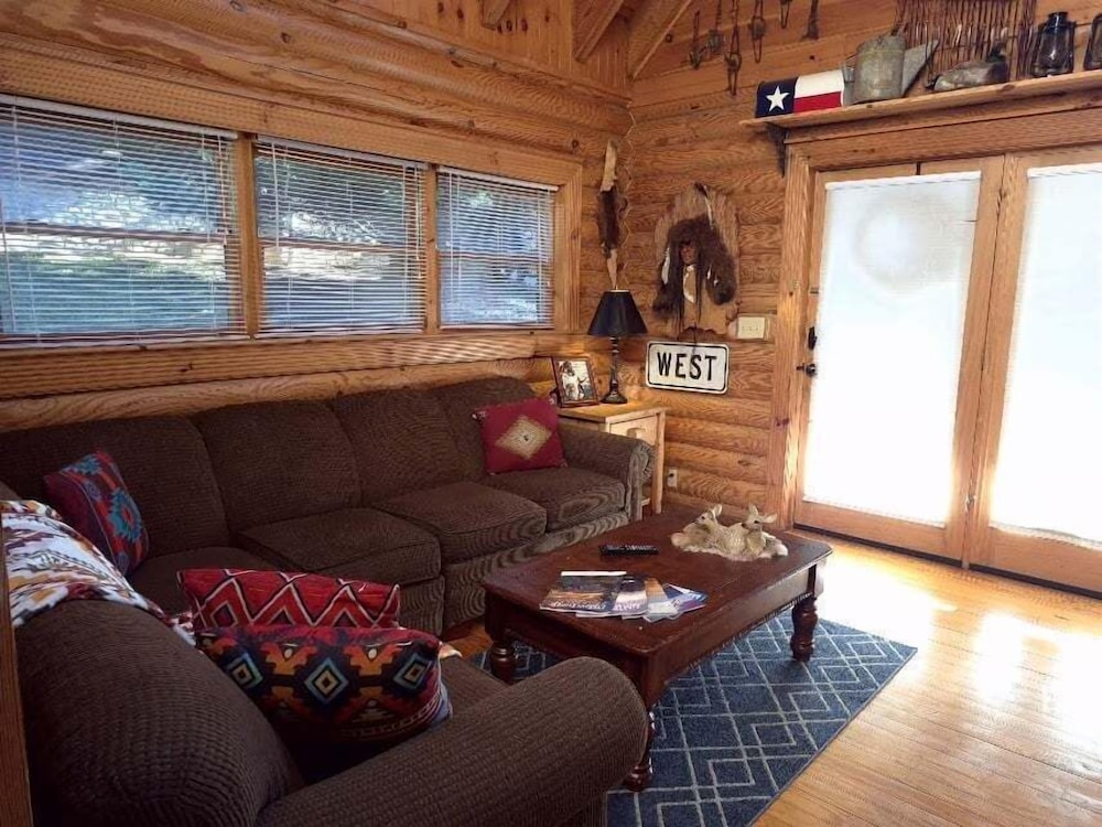 Reservation 2 Bedroom Cabin