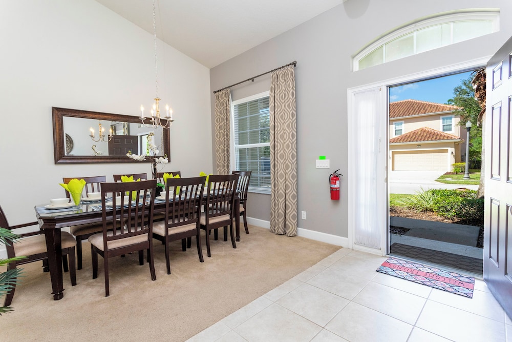 Gorgeous 4Bd With Pool 4072 Solterra Resort view 5